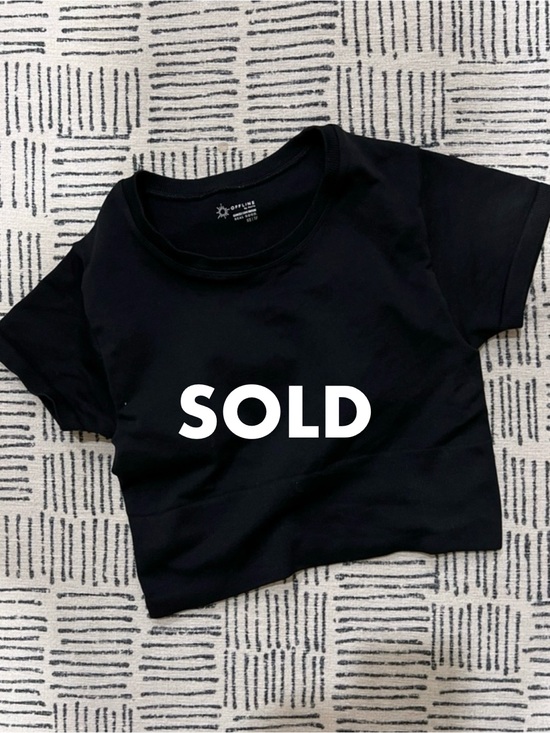 aerie Tops - Cropped Black Women's Tee